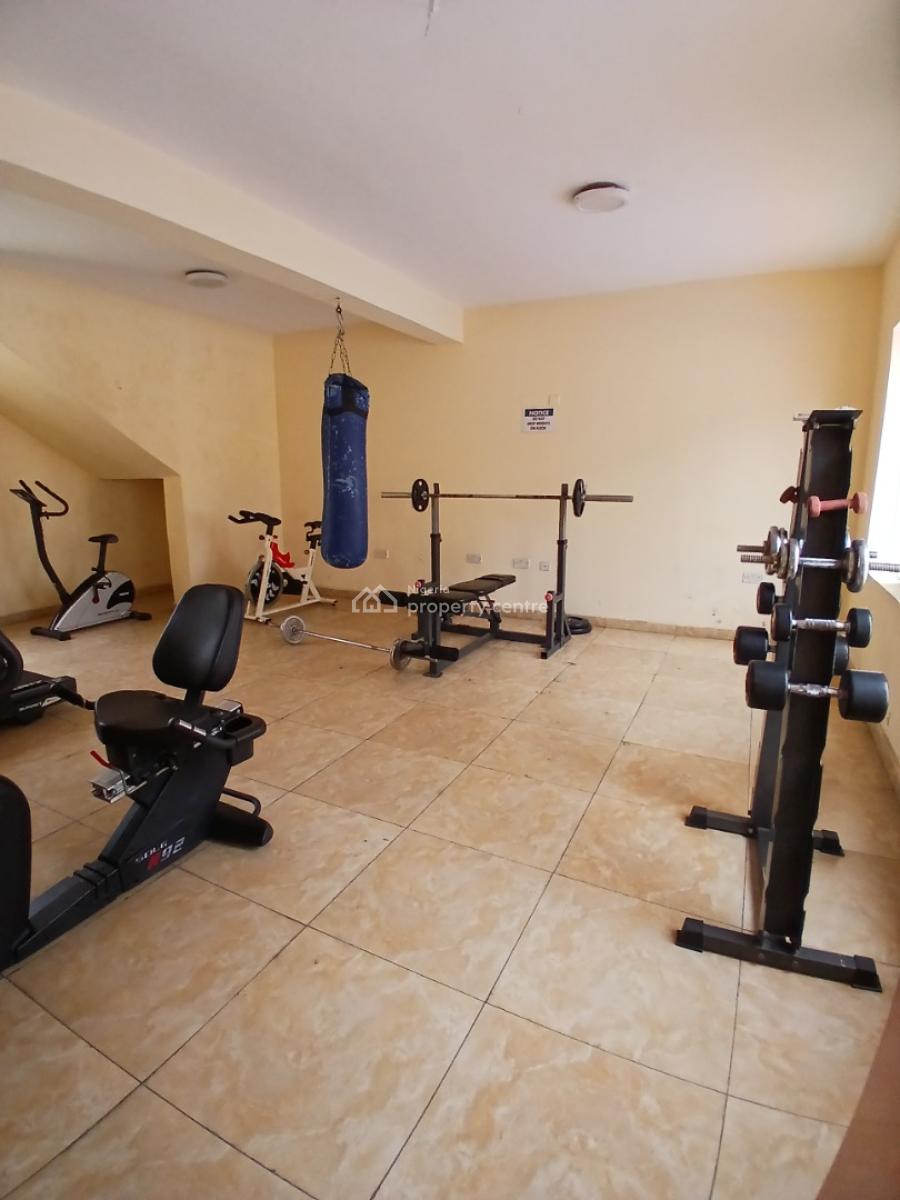 Serviced 3 Bedroom En-suite Flat with an Enclosed Fitted Kitchen/pantr, Lekki Phase 1, Lekki, Lagos, Flat / Apartment for Rent