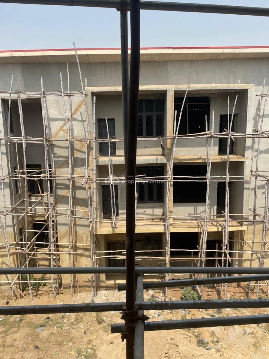 5 Bedrooms Terraced Duplex ( Carcass), Near Nnpc Filling Station, Guzape District, Abuja, Terraced Duplex for Sale