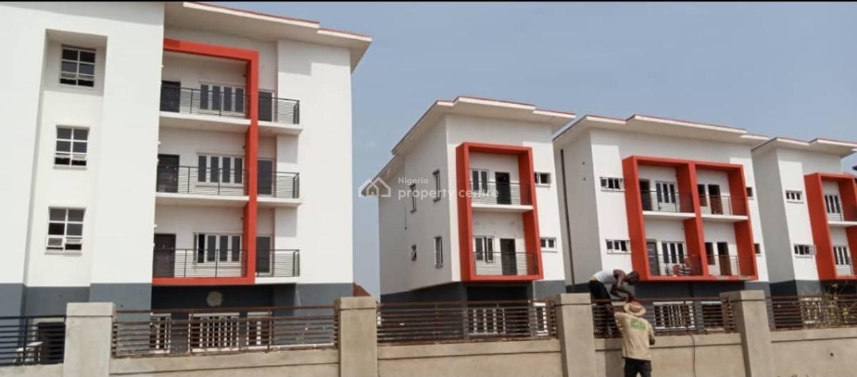 5 Bedrooms Terraced Duplex ( Carcass), Near Nnpc Filling Station, Guzape District, Abuja, Terraced Duplex for Sale