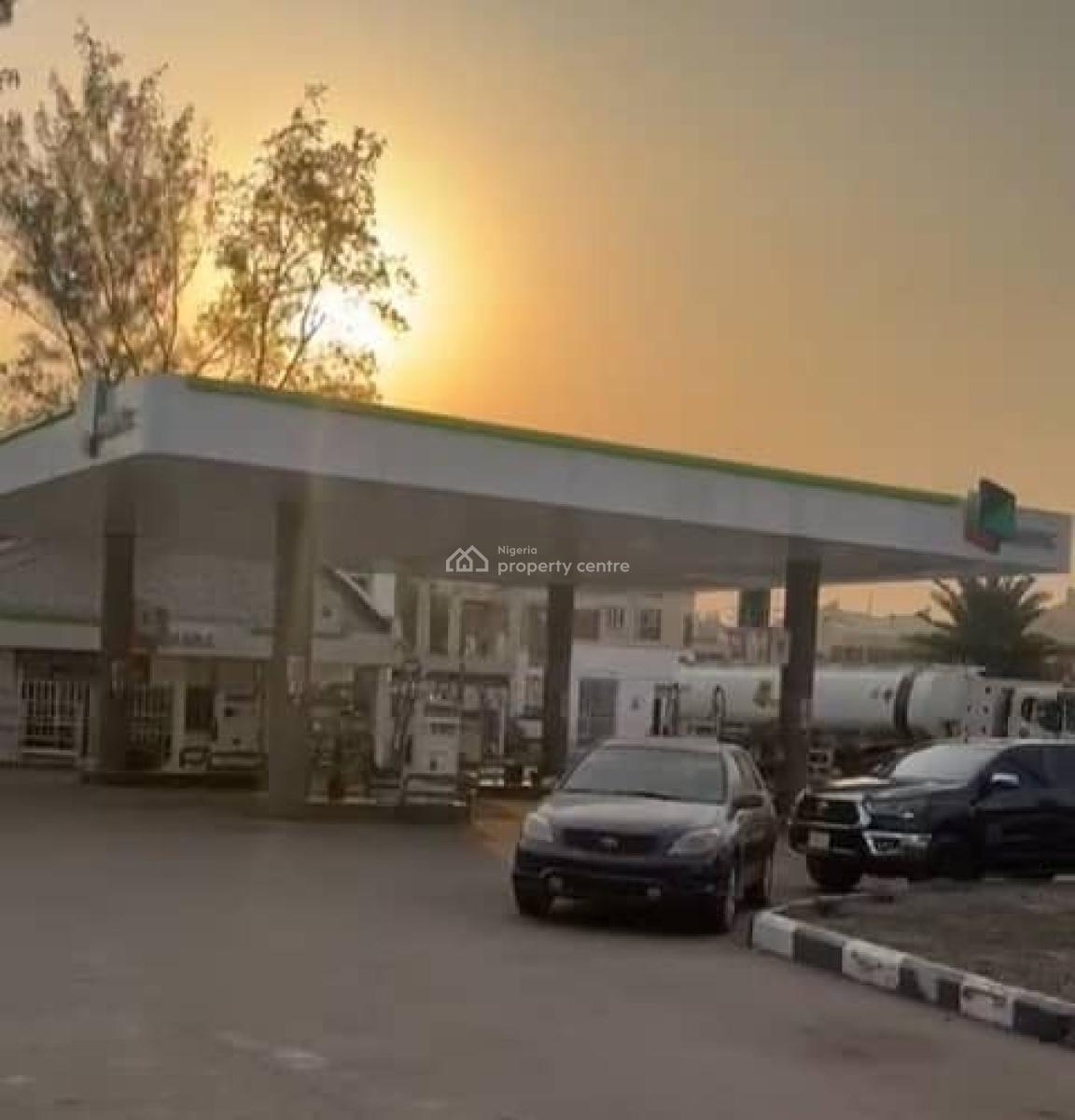 Functioning Filling Station, Garki 11, Garki, Abuja, Filling Station for Sale