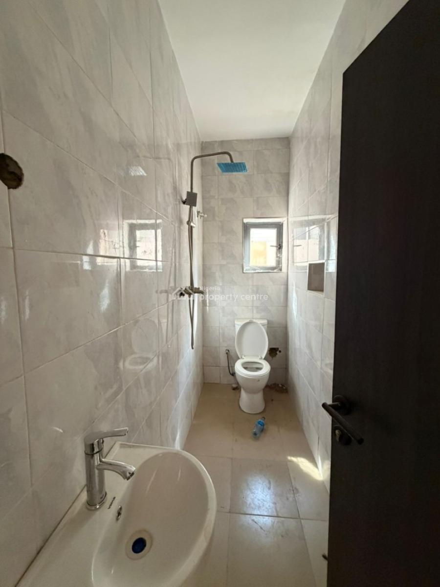 3 Bedroom Apartment Ground Floor Tarred Roads, By Gilmore, Jahi, Abuja, Block of Flats for Sale