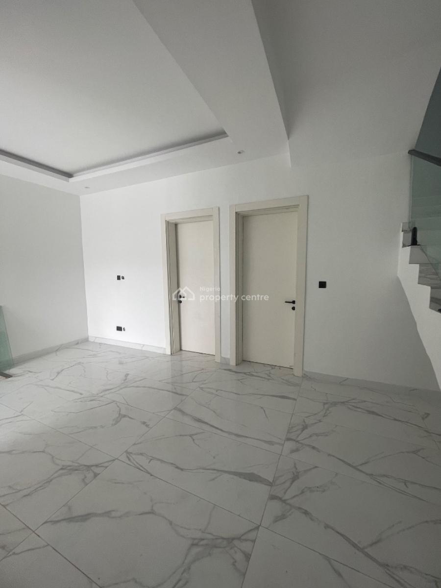 Self Compound 5 Bedroom Terrace Duplex with Bq, Lekki Phase 1, Lekki, Lagos, Terraced Duplex for Sale