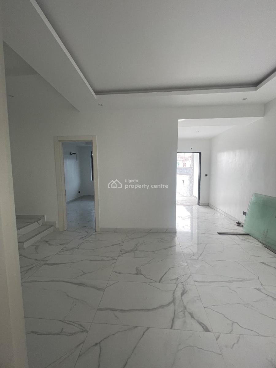 Self Compound 5 Bedroom Terrace Duplex with Bq, Lekki Phase 1, Lekki, Lagos, Terraced Duplex for Sale