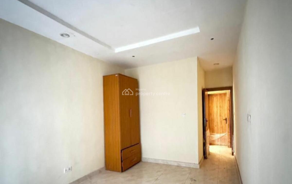 Brand New 3 Bedroom Apartments with Modern Day Pop Ceiling, Yaba, Lagos, Flat / Apartment for Sale