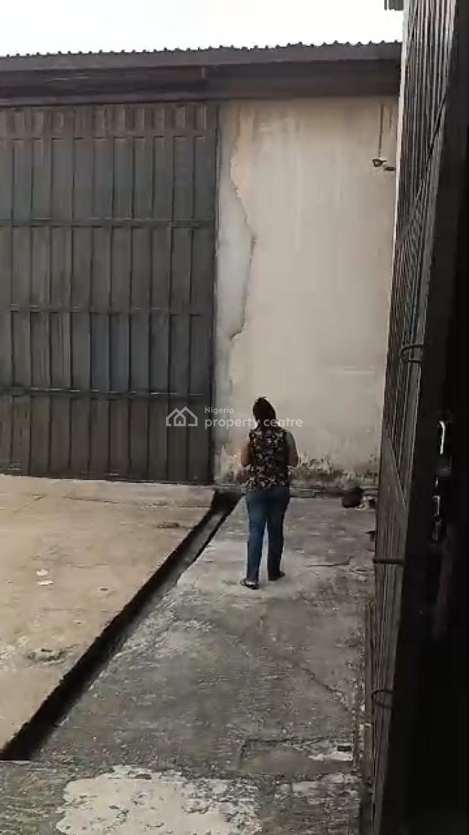 One Bay Warehouse Measuring 1200sqm, Amuwo Odofin, Lagos, Warehouse for Rent