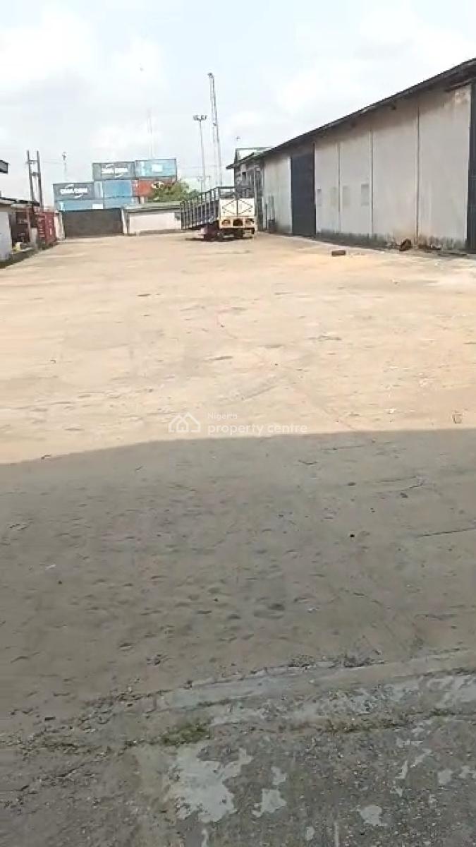 One Bay Warehouse Measuring 1200sqm, Amuwo Odofin, Lagos, Warehouse for Rent