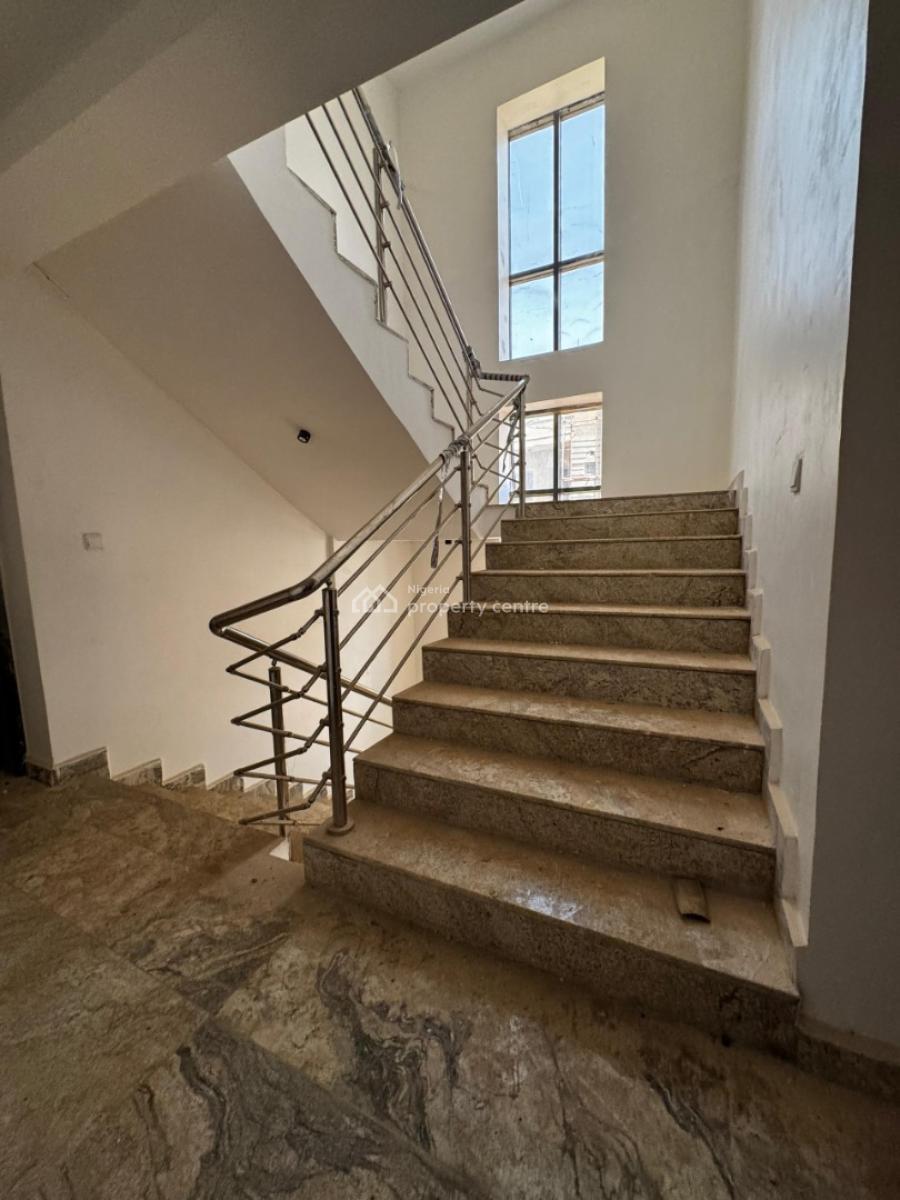 En Suite Spacious 3 Bedroom Apartment, Wuye, Abuja, Flat / Apartment for Sale