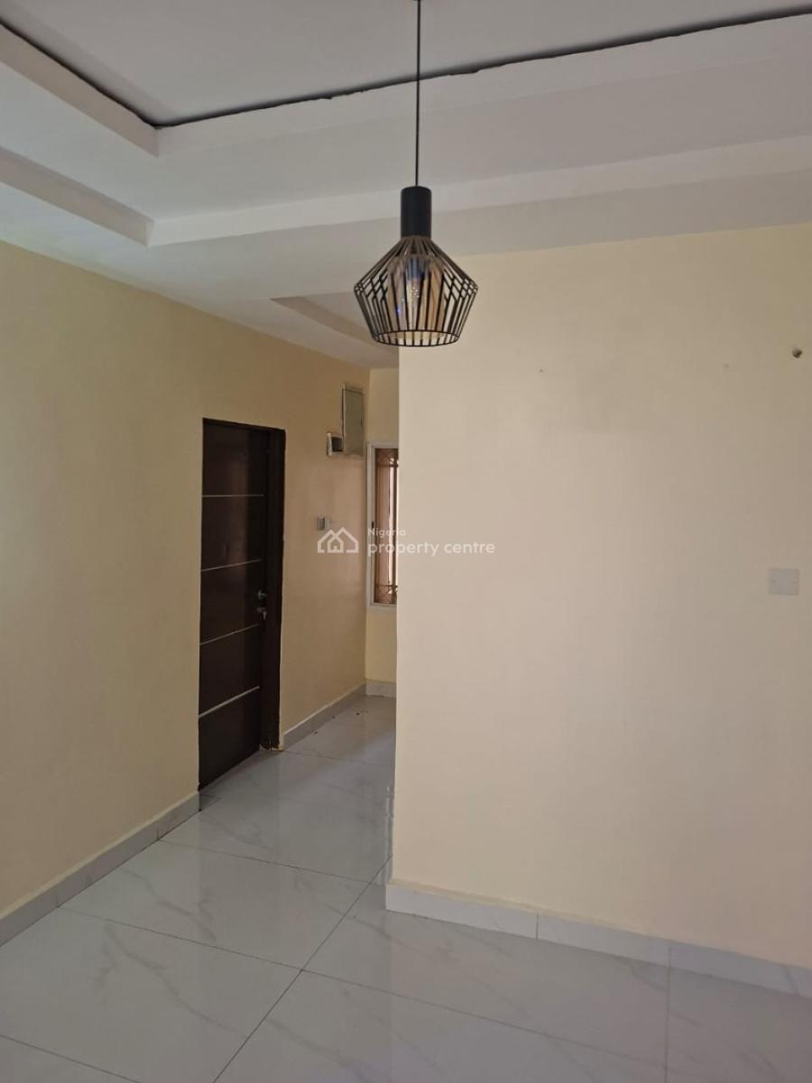 a Very Good Spacious 2-bedroom Flat, After Coza Church, Guzape District, Abuja, Flat / Apartment for Rent