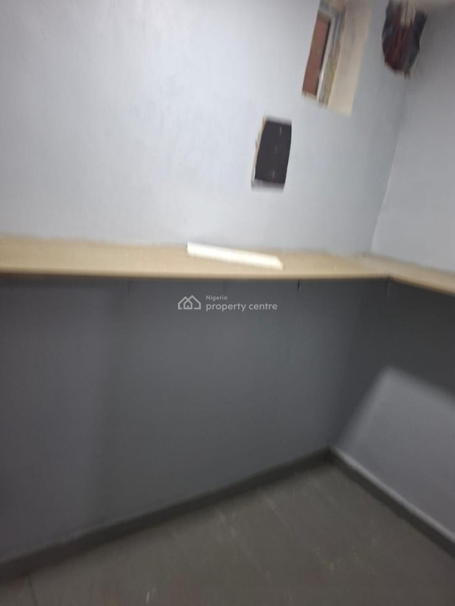 a Very Good Spacious 2-bedroom Flat, After Coza Church, Guzape District, Abuja, Flat / Apartment for Rent