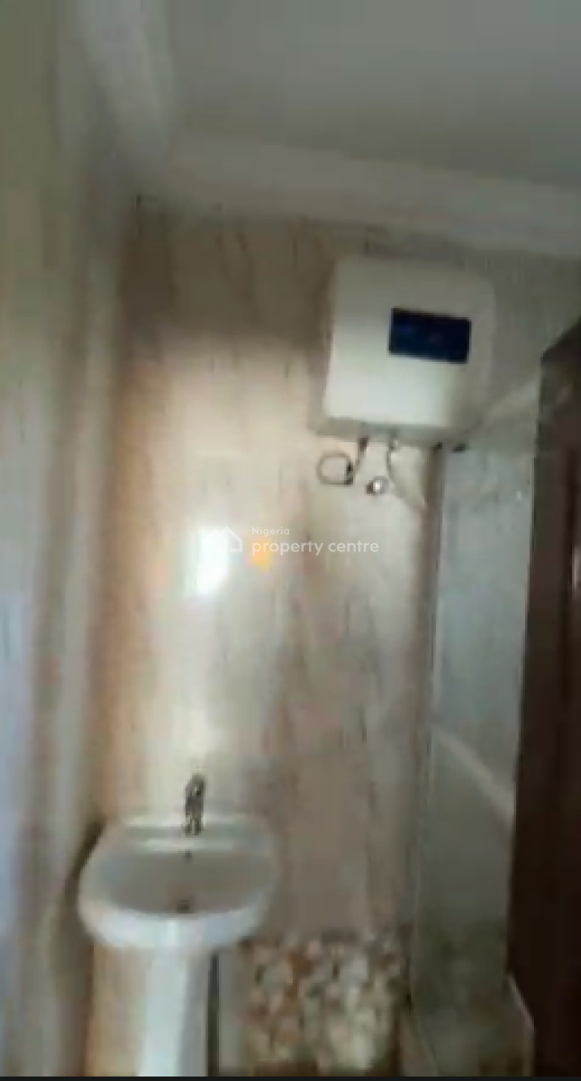 Spacious 3 Bedrooom Flat, Ocean Palm, Sangotedo, Ajah, Lagos, Flat / Apartment for Rent