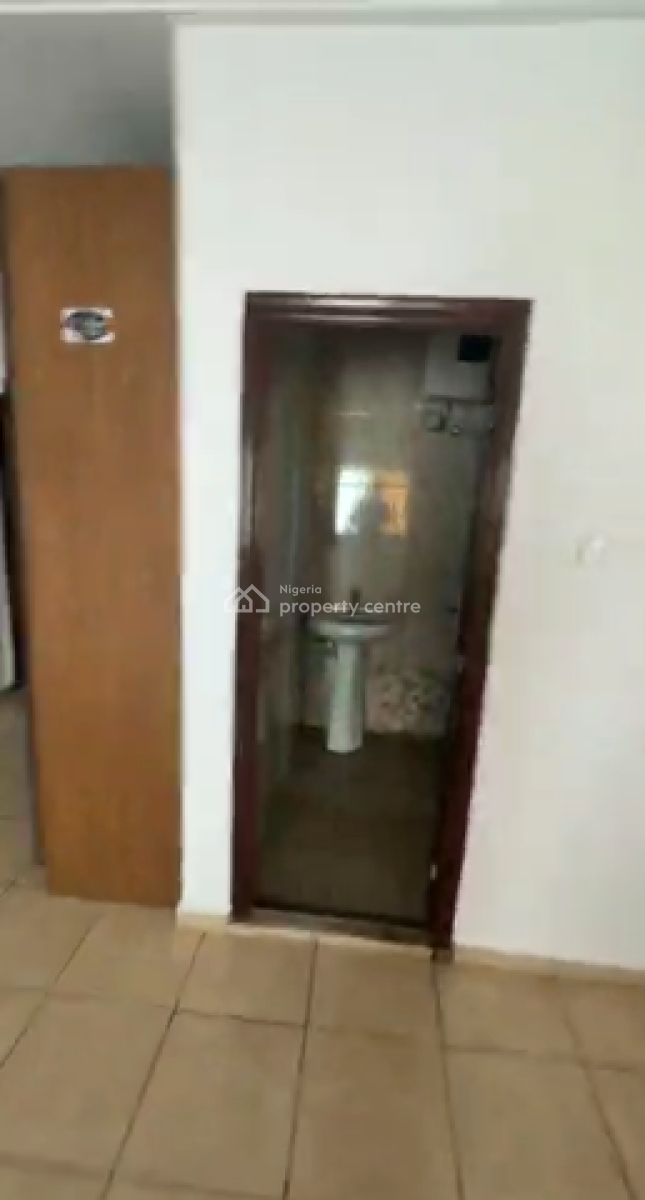 Spacious 3 Bedrooom Flat, Ocean Palm, Sangotedo, Ajah, Lagos, Flat / Apartment for Rent