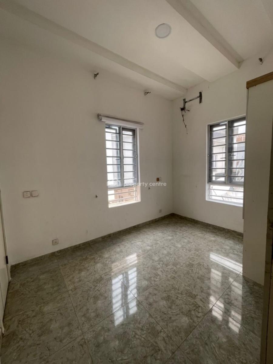 4 Bedroom Semi-detached House with Bq, Osapa London, Lekki, Lagos, Semi-detached Duplex for Rent