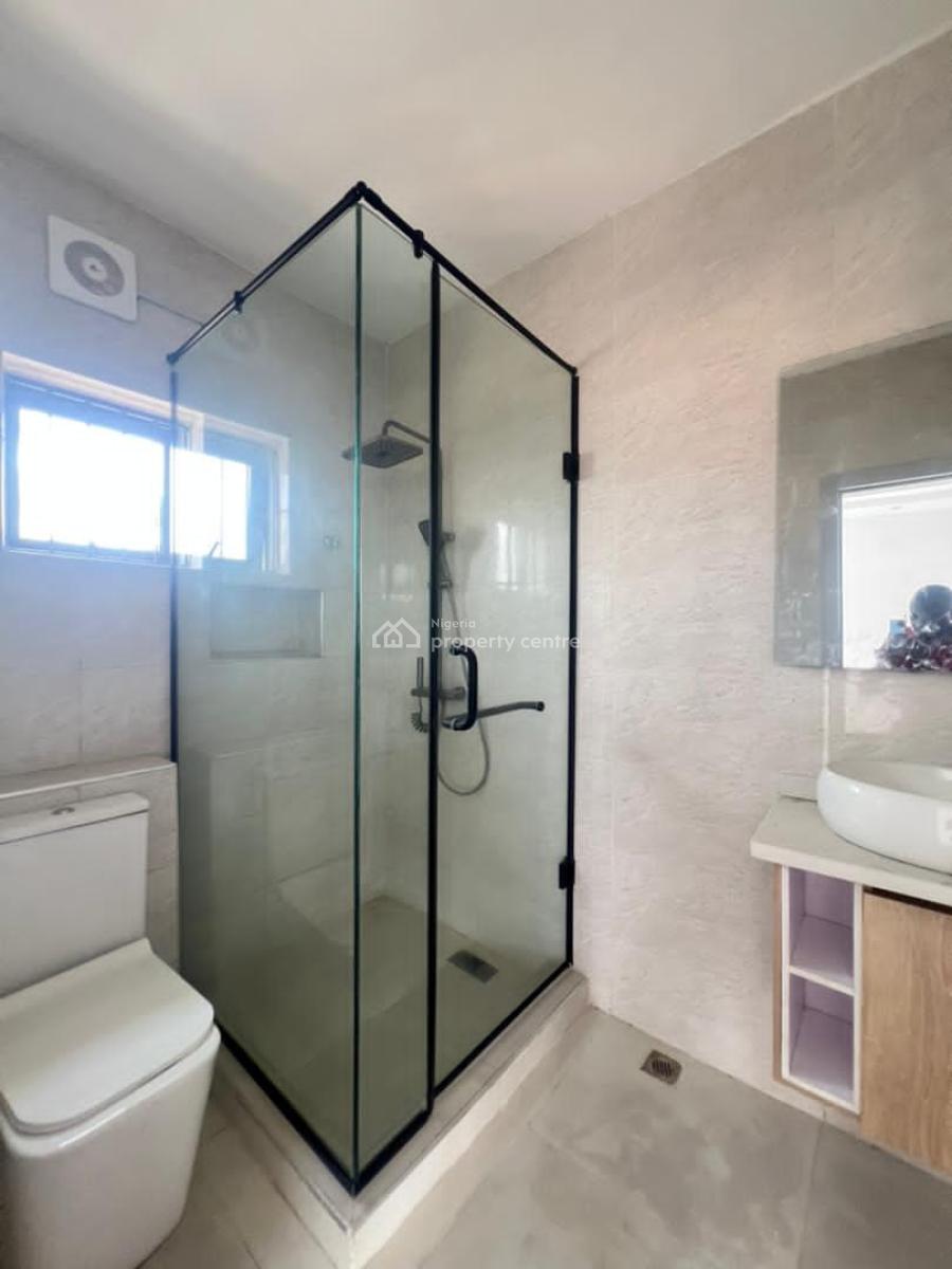 Fully Fitted 4 Bedroom Terrace Duplex with Bq, Obanikoro, Shomolu, Lagos, Terraced Duplex for Sale