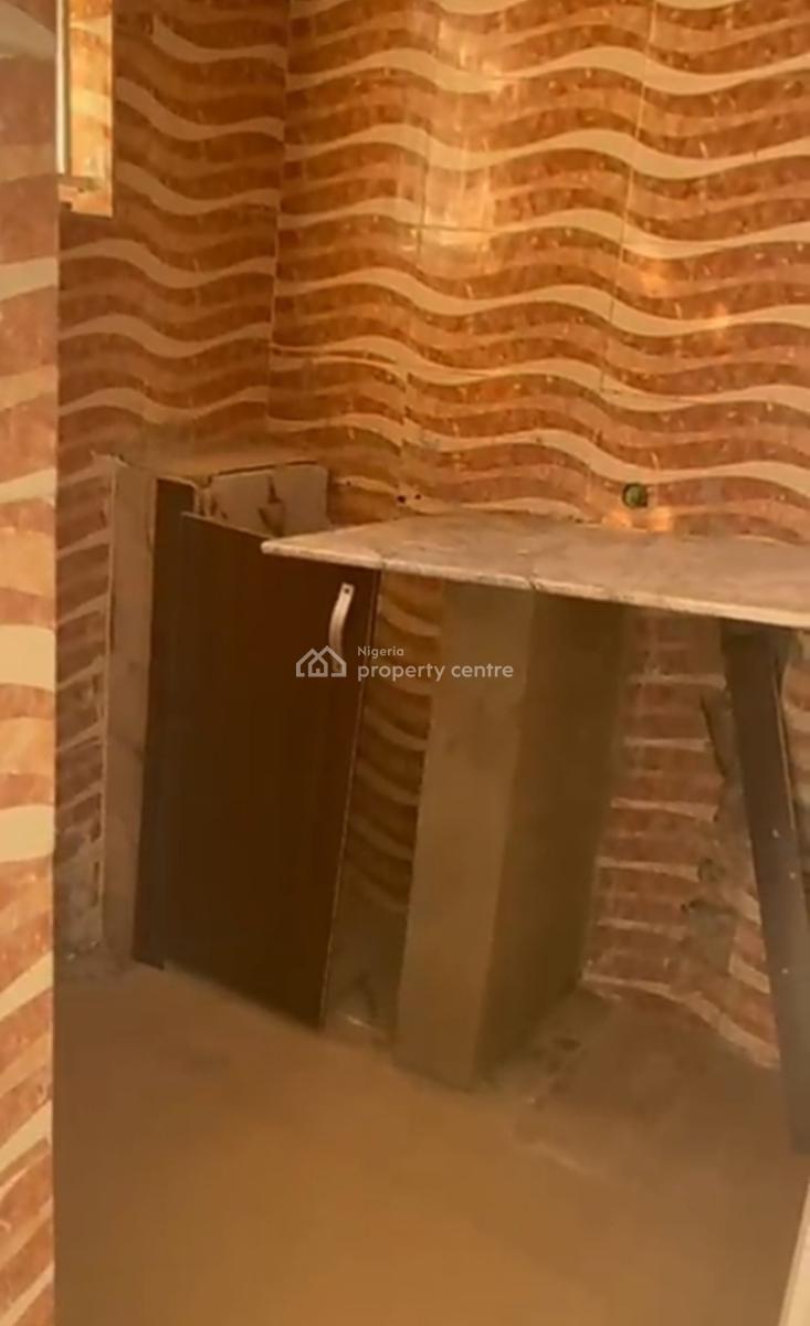 Standard  Upstairs Miniflat, Ajah, Lagos, Mini Flat (room and Parlour) for Rent