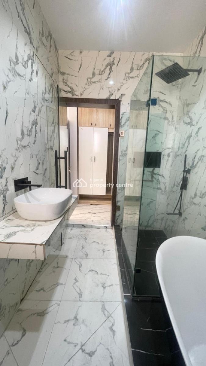 4 Bedroom Semi-detached House, Ikota, Lekki, Lagos, Semi-detached Duplex for Sale