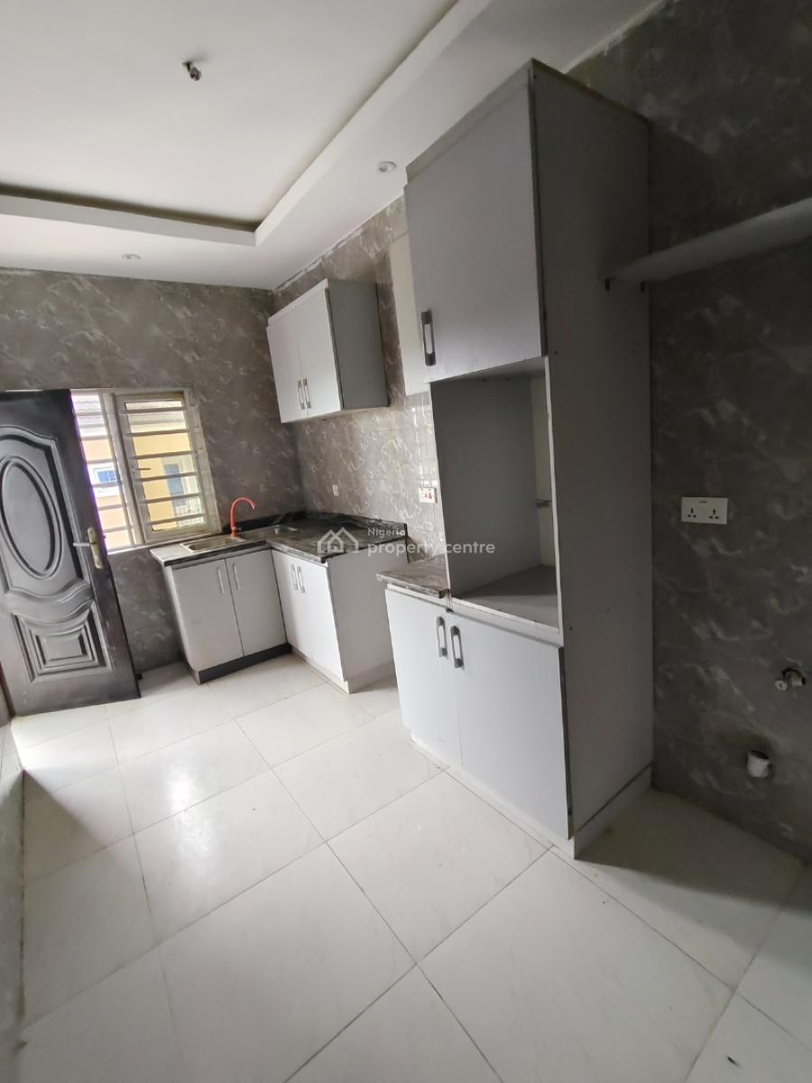 Sharp 2 Bedrooms Apartment, Ogombo, Ajah, Lagos, Flat / Apartment for Rent