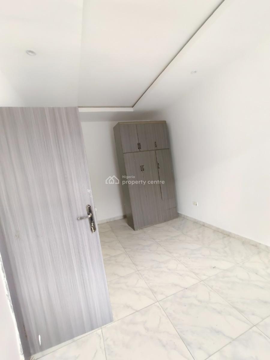 Sharp 2 Bedrooms Apartment, Ogombo, Ajah, Lagos, Flat / Apartment for Rent
