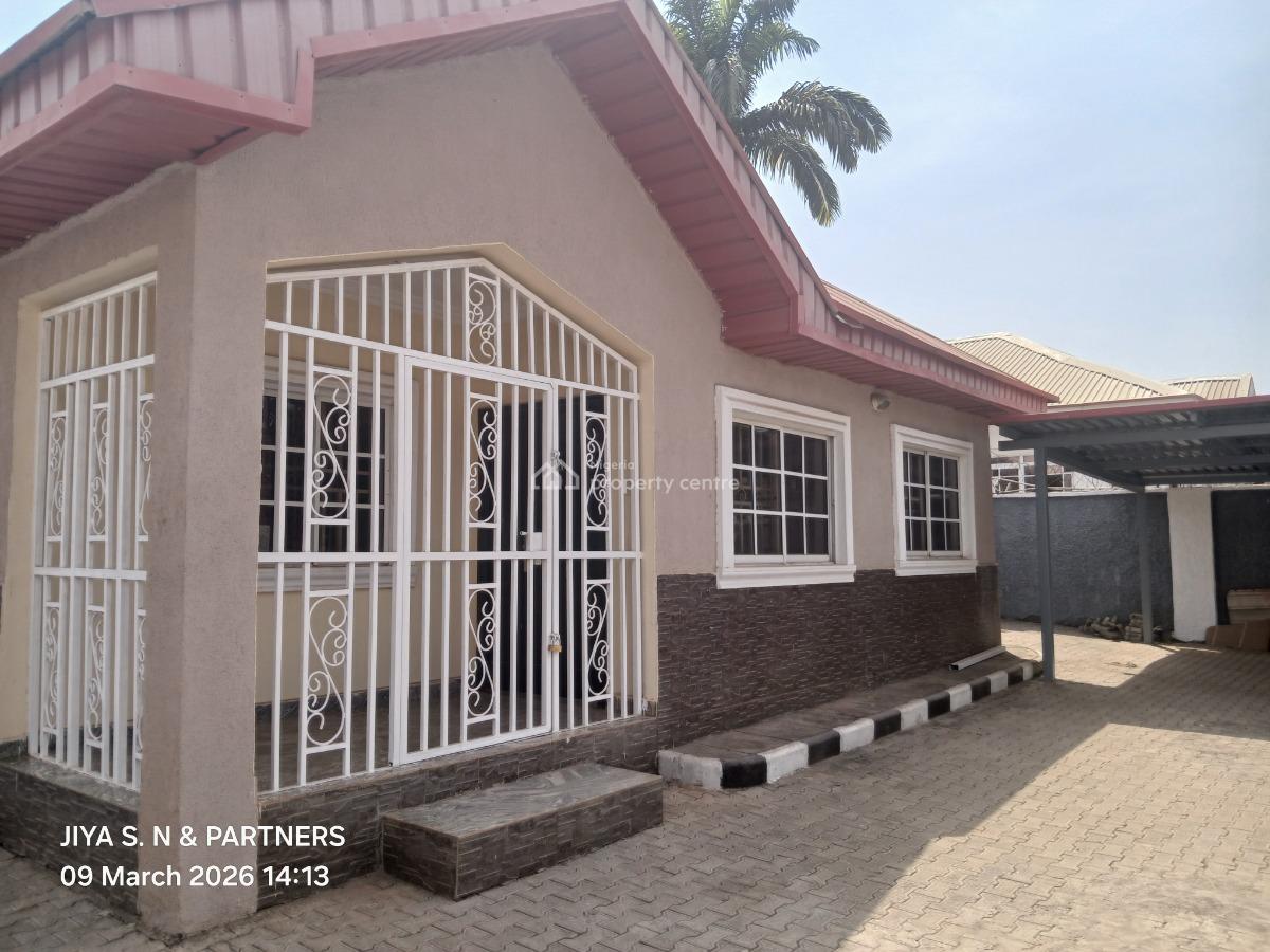 Well Renovated 3 Bedroom Fully Detached Bungalow with 2 Units Self Contain Bq, Suncity Estate, Galadimawa, Abuja, Detached Bungalow for Rent