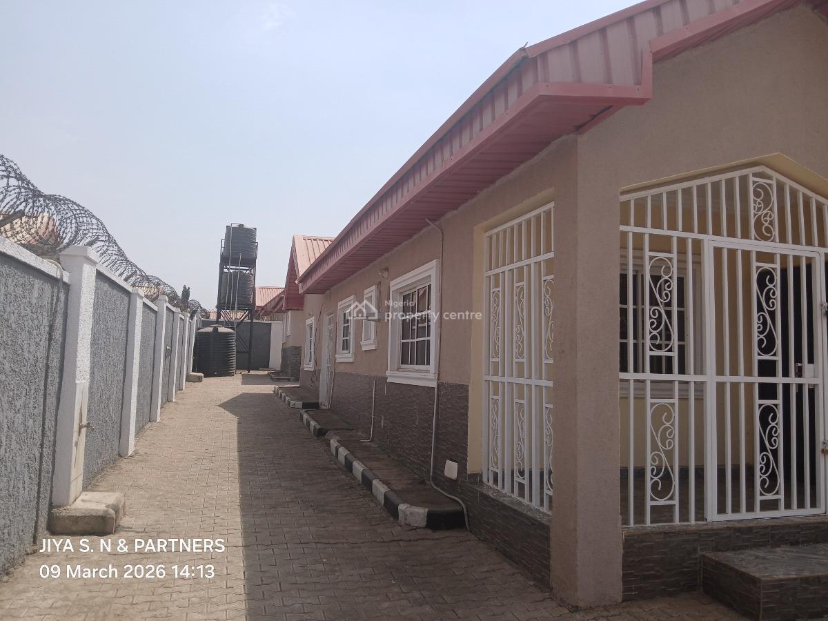 Well Renovated 3 Bedroom Fully Detached Bungalow with 2 Units Self Contain Bq, Suncity Estate, Galadimawa, Abuja, Detached Bungalow for Rent