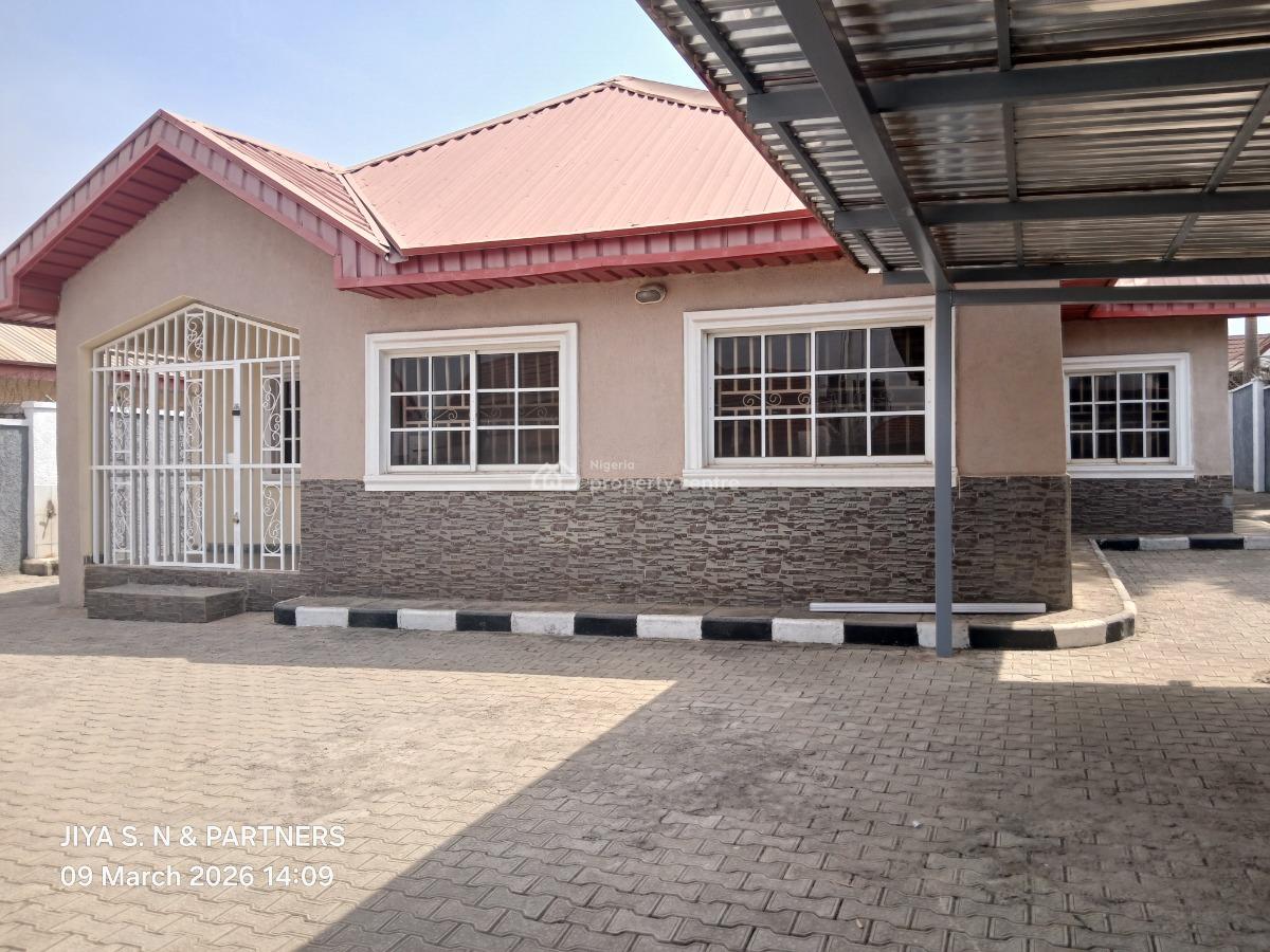 Well Renovated 3 Bedroom Fully Detached Bungalow with 2 Units Self Contain Bq, Suncity Estate, Galadimawa, Abuja, Detached Bungalow for Rent