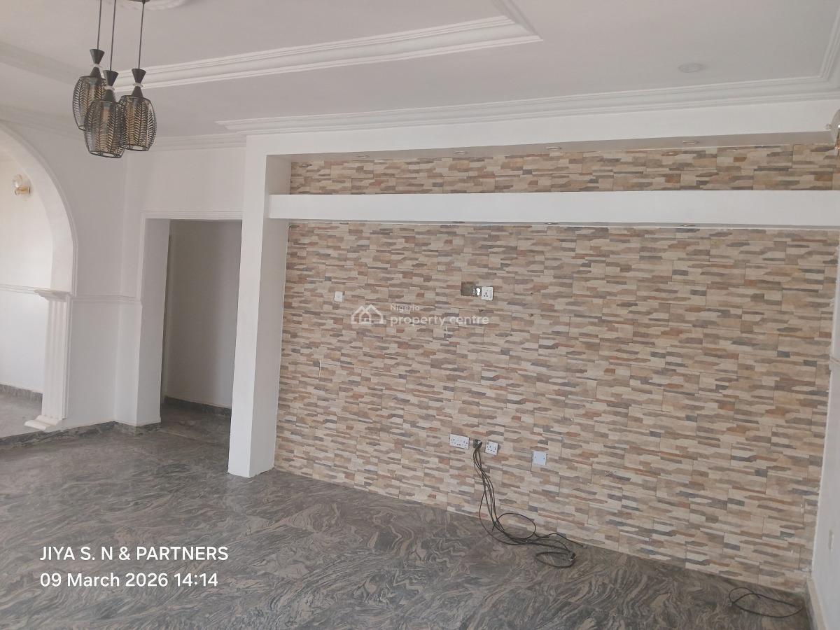 Well Renovated 3 Bedroom Fully Detached Bungalow with 2 Units Self Contain Bq, Suncity Estate, Galadimawa, Abuja, Detached Bungalow for Rent