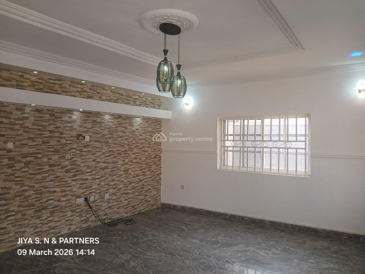 Well Renovated 3 Bedroom Fully Detached Bungalow with 2 Units Self Contain Bq, Suncity Estate, Galadimawa, Abuja, Detached Bungalow for Rent