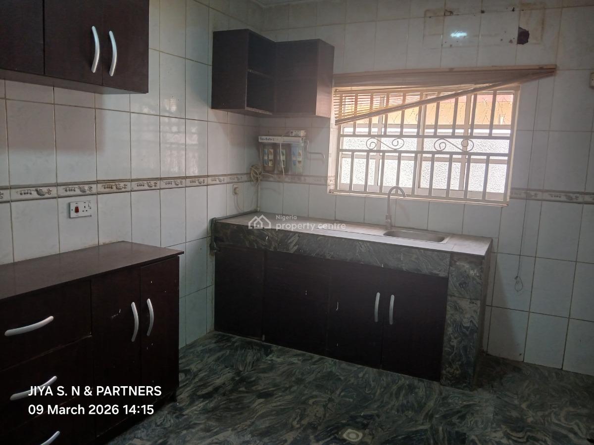 Well Renovated 3 Bedroom Fully Detached Bungalow with 2 Units Self Contain Bq, Suncity Estate, Galadimawa, Abuja, Detached Bungalow for Rent