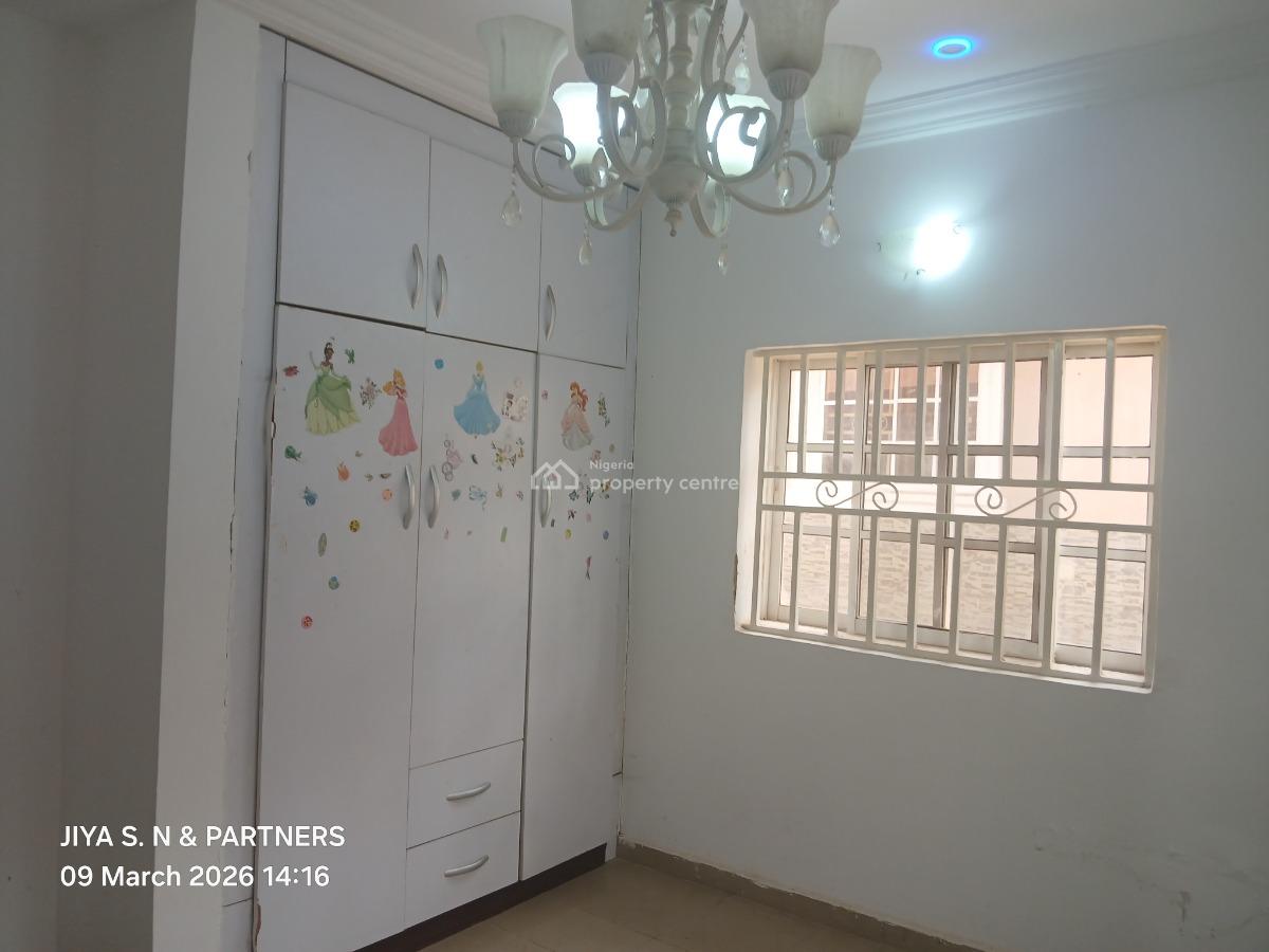 Well Renovated 3 Bedroom Fully Detached Bungalow with 2 Units Self Contain Bq, Suncity Estate, Galadimawa, Abuja, Detached Bungalow for Rent