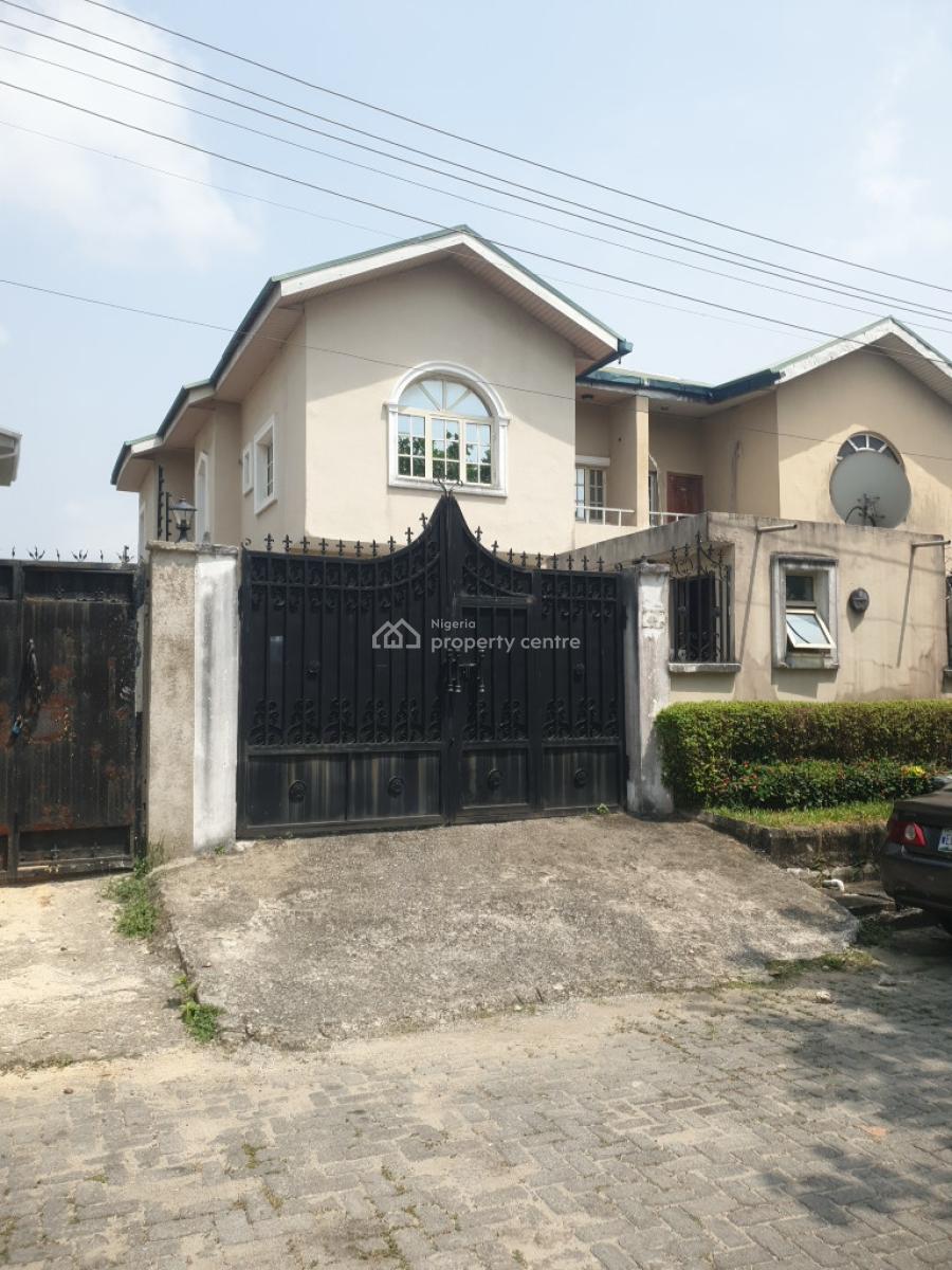 Partly Furnished 4-bedroom  Semi-detached House with Bq, in an Estate, Fatai Arobieke, Lekki Phase 1, Lekki, Lagos, Semi-detached Duplex for Rent