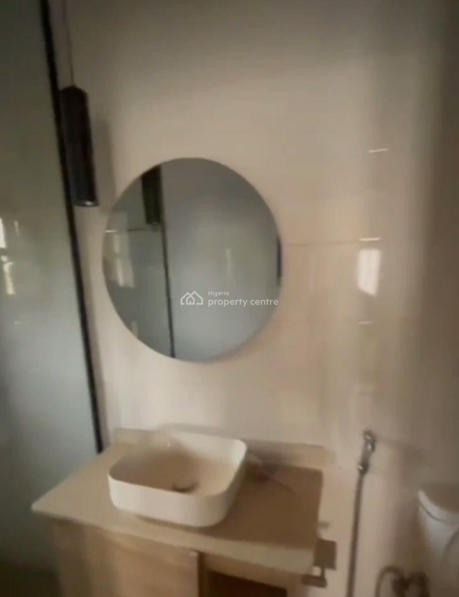 Distress 4 Bedroom Terraces Duplex, Gaduwa, Abuja, Terraced Duplex for Sale