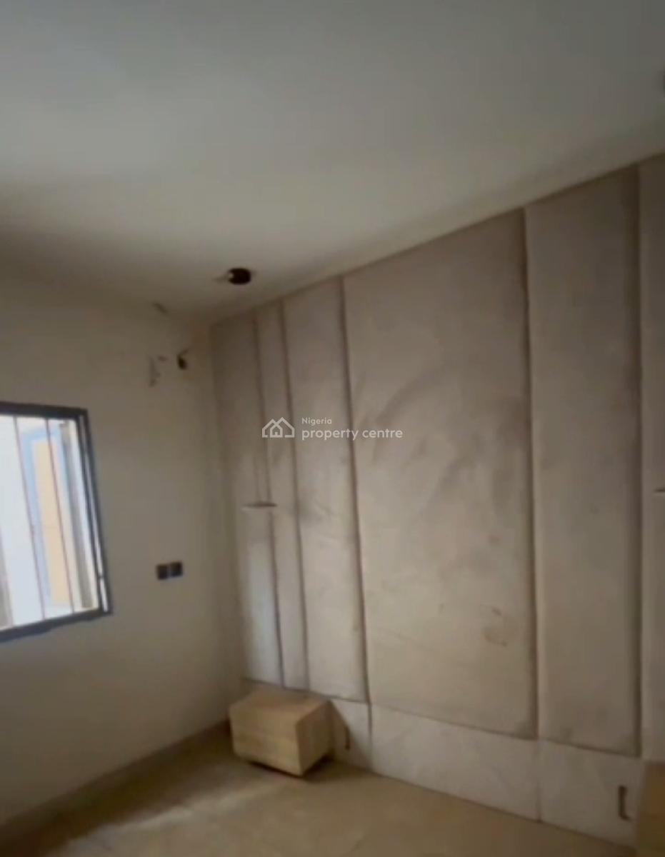 Distress 4 Bedroom Terraces Duplex, Gaduwa, Abuja, Terraced Duplex for Sale