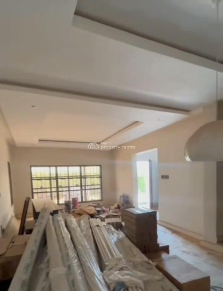 Distress 4 Bedroom Terraces Duplex, Gaduwa, Abuja, Terraced Duplex for Sale