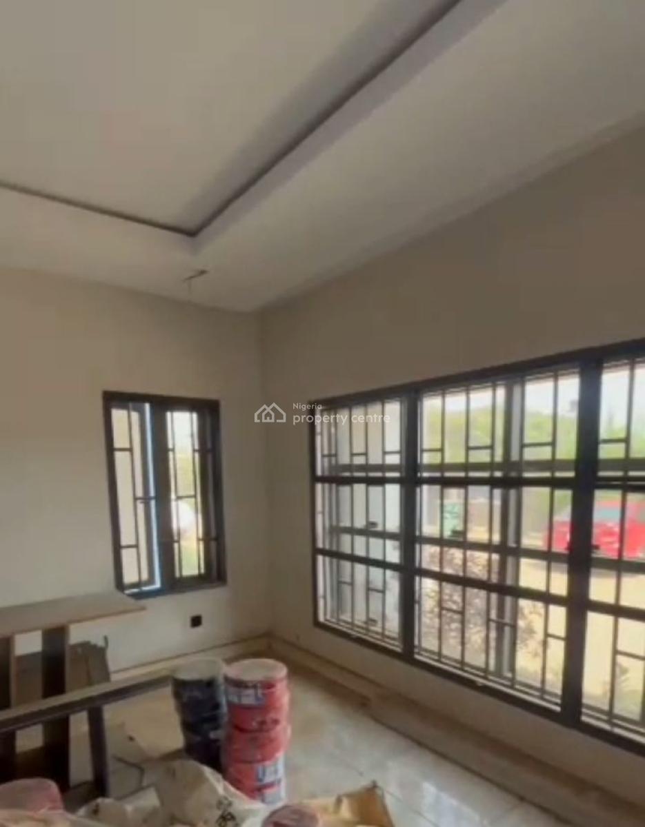 Distress 4 Bedroom Terraces Duplex, Gaduwa, Abuja, Terraced Duplex for Sale