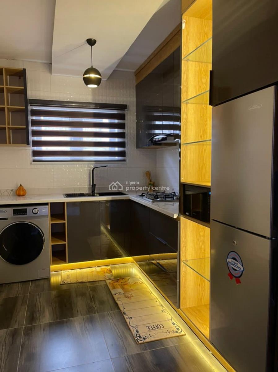 Fully Furnished 2 Bedroom Flat, Anthony, Maryland, Lagos, Flat / Apartment for Rent