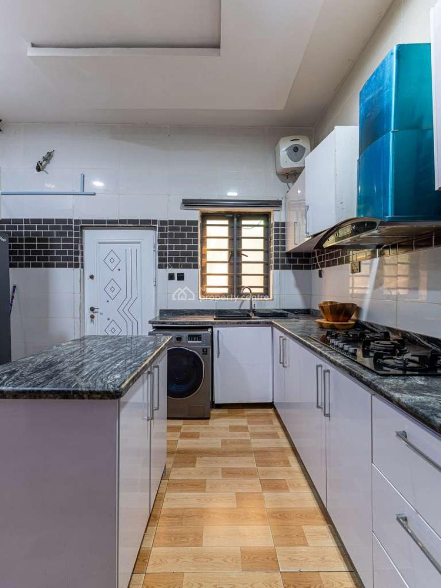 Luxury 4 Bedrooms, Agungi, Lekki, Lagos, Flat / Apartment Short Let