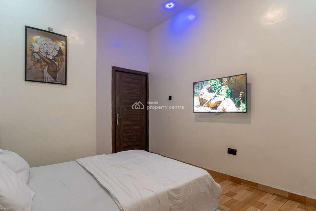 Luxury 4 Bedrooms, Agungi, Lekki, Lagos, Flat / Apartment Short Let