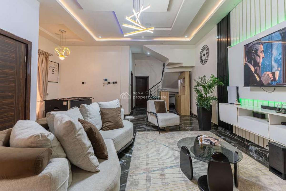 Luxury 4 Bedrooms, Agungi, Lekki, Lagos, Flat / Apartment Short Let