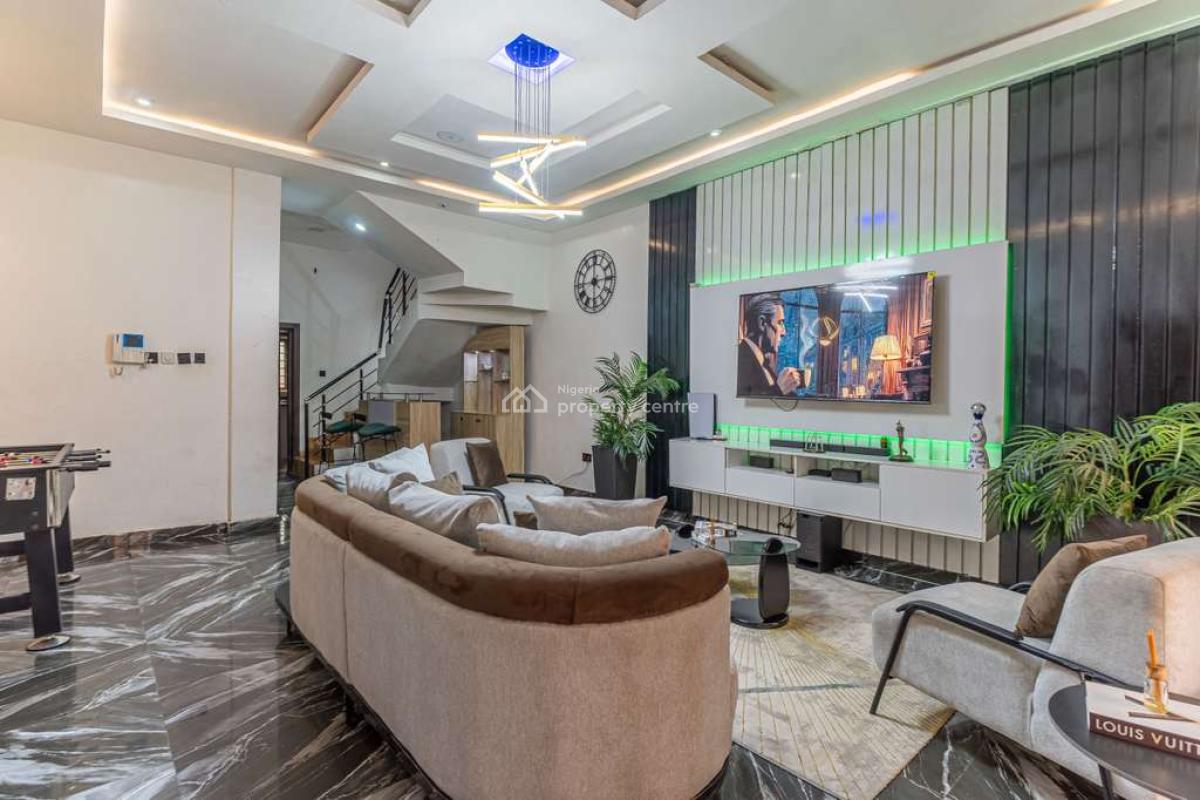 Luxury 4 Bedrooms, Agungi, Lekki, Lagos, Flat / Apartment Short Let