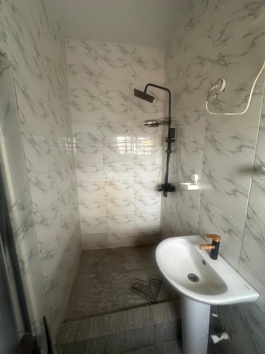 Newly Built 2 Bedroom Flat, Gbagada, Lagos, Flat / Apartment for Rent