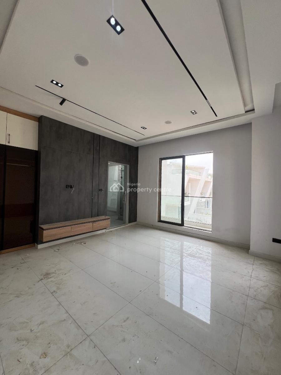 5 Bedrooms Semi-detached Duplex, Ikota, Lekki, Lagos, Semi-detached Duplex for Sale