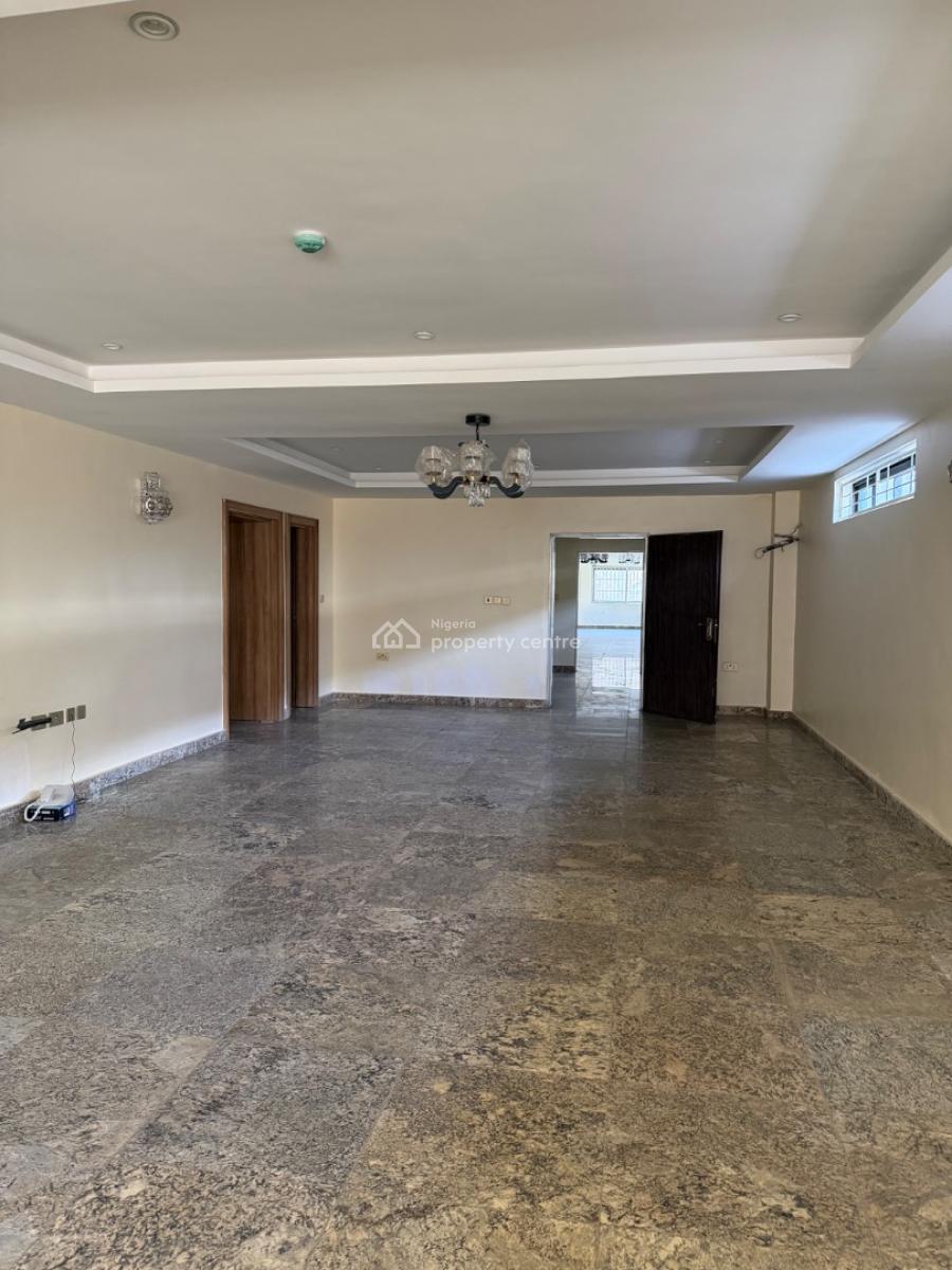 Standard 3 Bedroom Spa with a Bq, Asokoro District, Abuja, Flat / Apartment for Rent