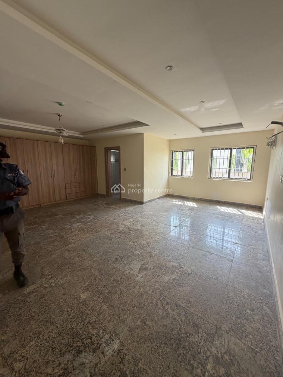 Standard 3 Bedroom Spa with a Bq, Asokoro District, Abuja, Flat / Apartment for Rent