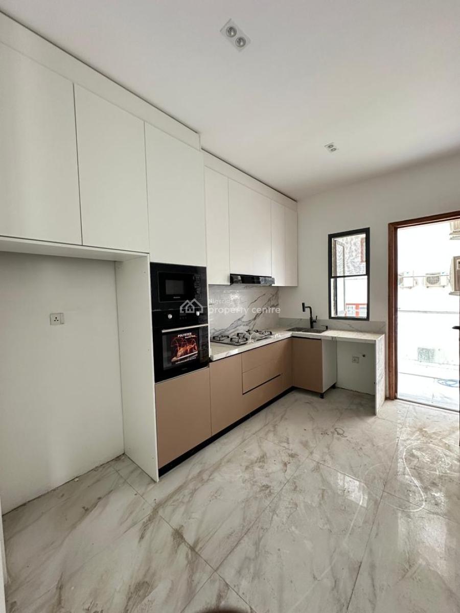 Outstanding Luxury 2 Bedroom Apartment + Elevator,gym & Pool, Lekki Phase 1, Lekki, Lagos, Flat / Apartment for Sale