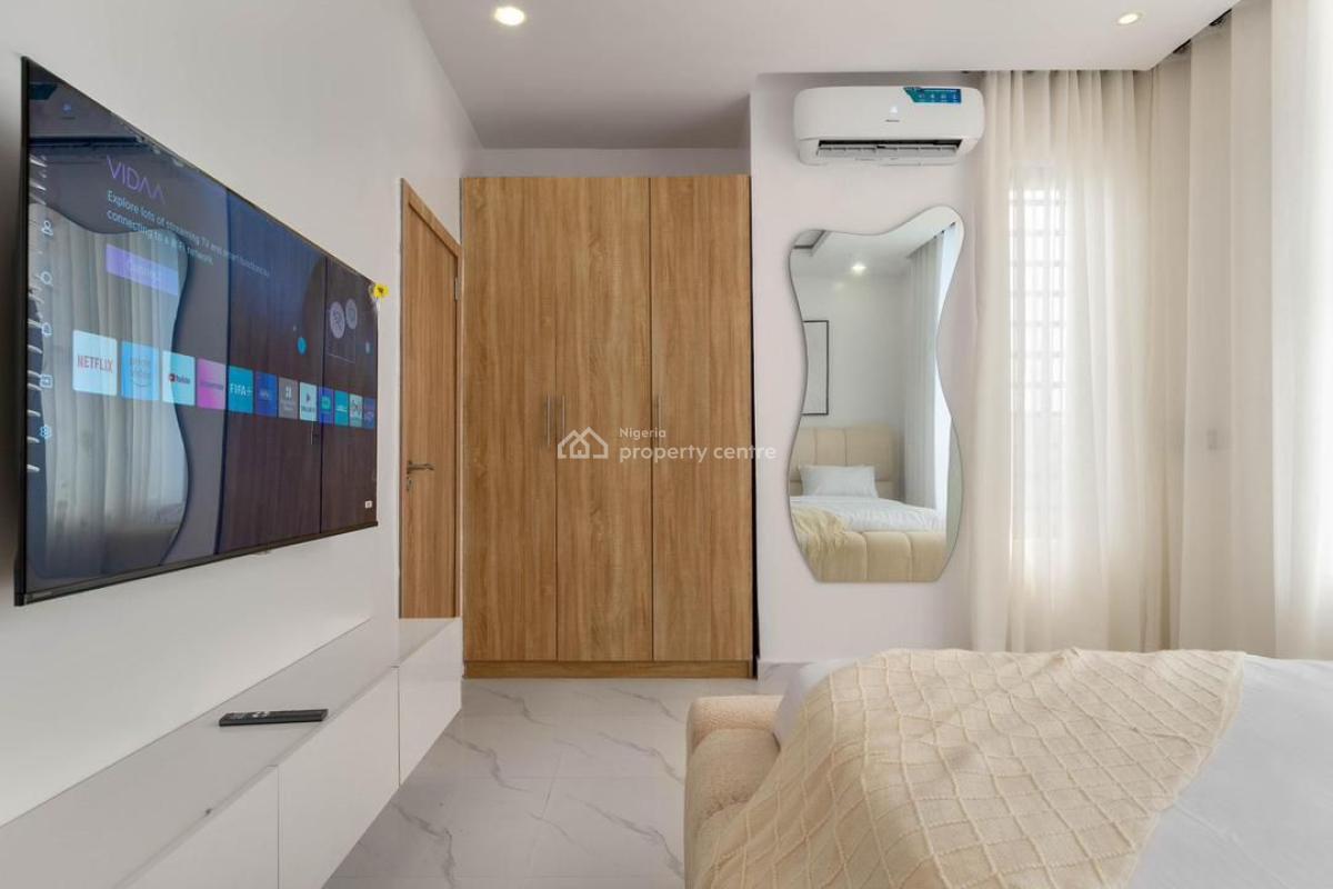 Luxurious 2-bedroom Apartment with En-suite Rooms and Swimming Pool, Ikate, Lekki, Lagos, Flat / Apartment Short Let