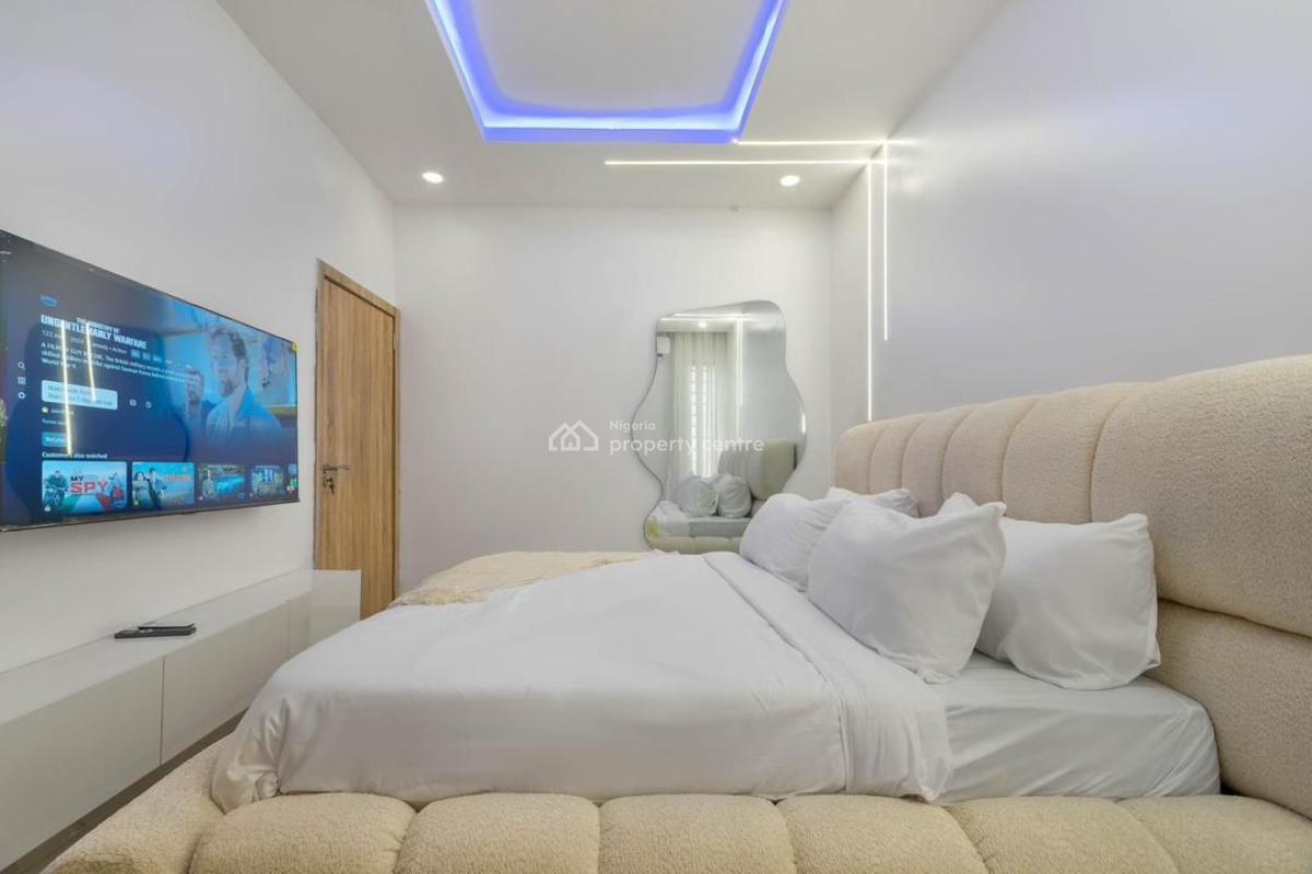 Luxurious 2-bedroom Apartment with En-suite Rooms and Swimming Pool, Ikate, Lekki, Lagos, Flat / Apartment Short Let