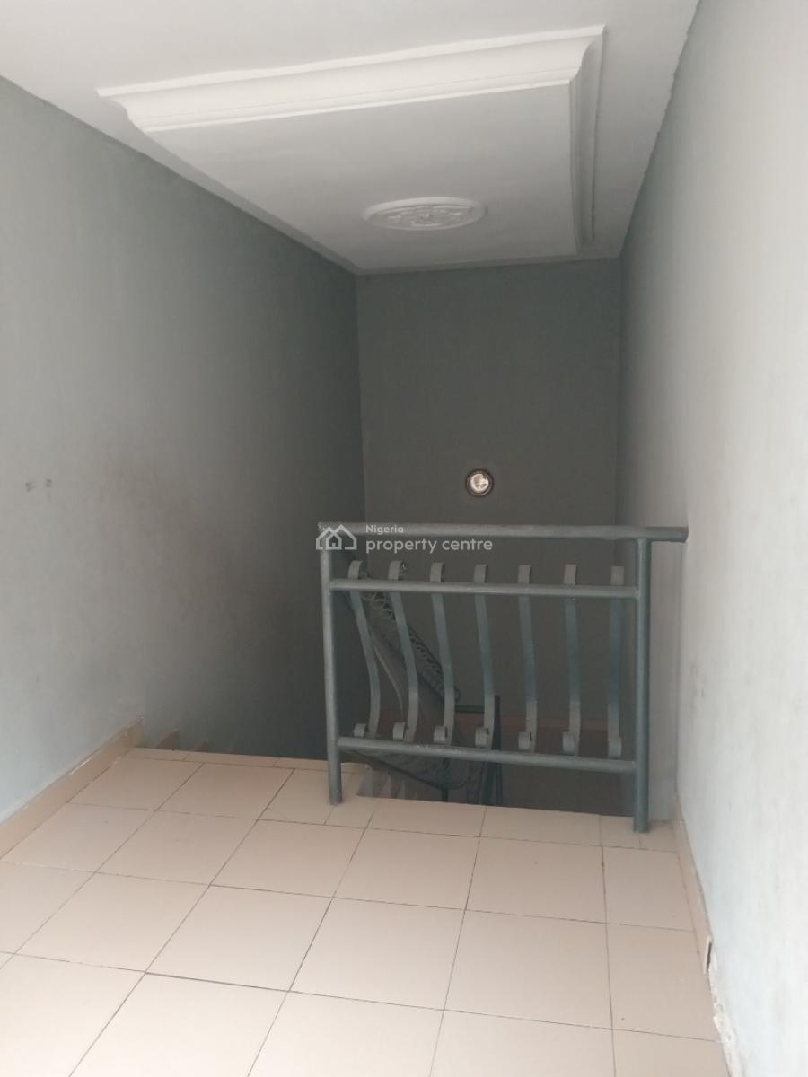 Spacious 3 Bedroom Flat Upstairs, Ogombo, Ajah, Lagos, Flat / Apartment for Rent