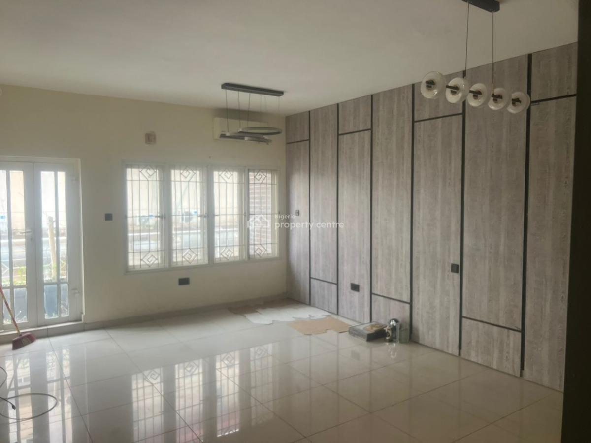 Spacious 4 Bedroom Terrace Duplex, Lekki Phase 1, Lekki, Lagos, Terraced Duplex for Rent
