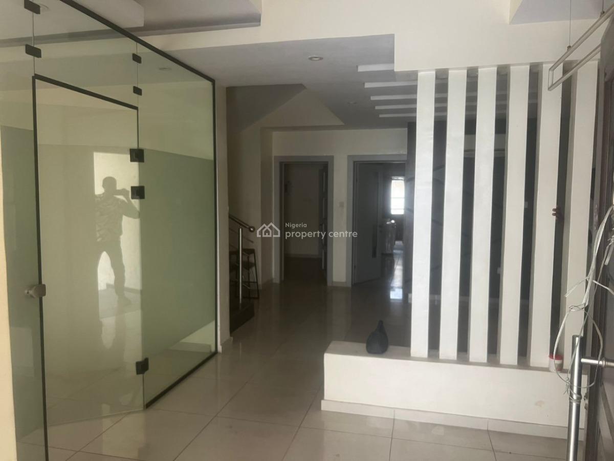 Spacious 4 Bedroom Terrace Duplex, Lekki Phase 1, Lekki, Lagos, Terraced Duplex for Rent