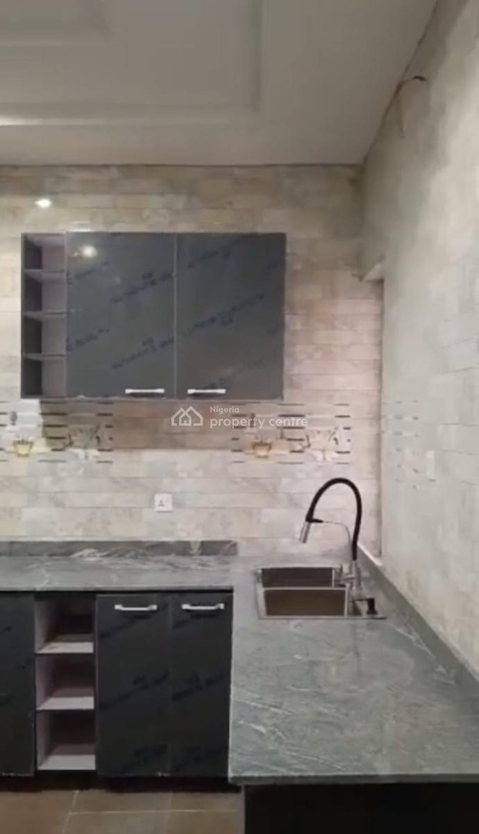 Spacious 4 Bedroom Semi Detached Duplex, Surulere, Lagos, Semi-detached Duplex for Sale