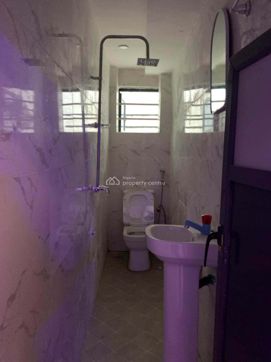 Spacious Room Self Con, Olowora, Magodo, Lagos, Self Contain (single Rooms) for Rent
